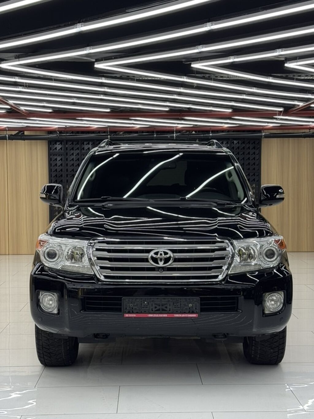 Toyota Land Cruiser: 2013 г., 4.6 л, Автомат, Бензин, Внедорожник: фото 5