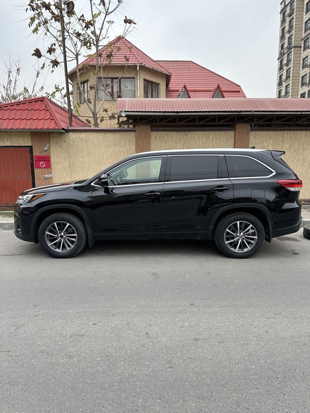 Toyota Highlander: 2018 г., 3.5 л, Автомат, Бензин, Кроссовер — фото 4