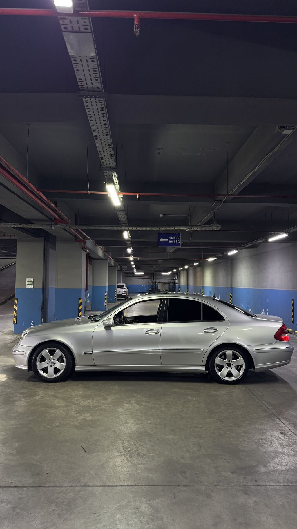 Mercedes-Benz E-Class: 2002 г., 5 л, Автомат, Бензин, Седан: фото 5
