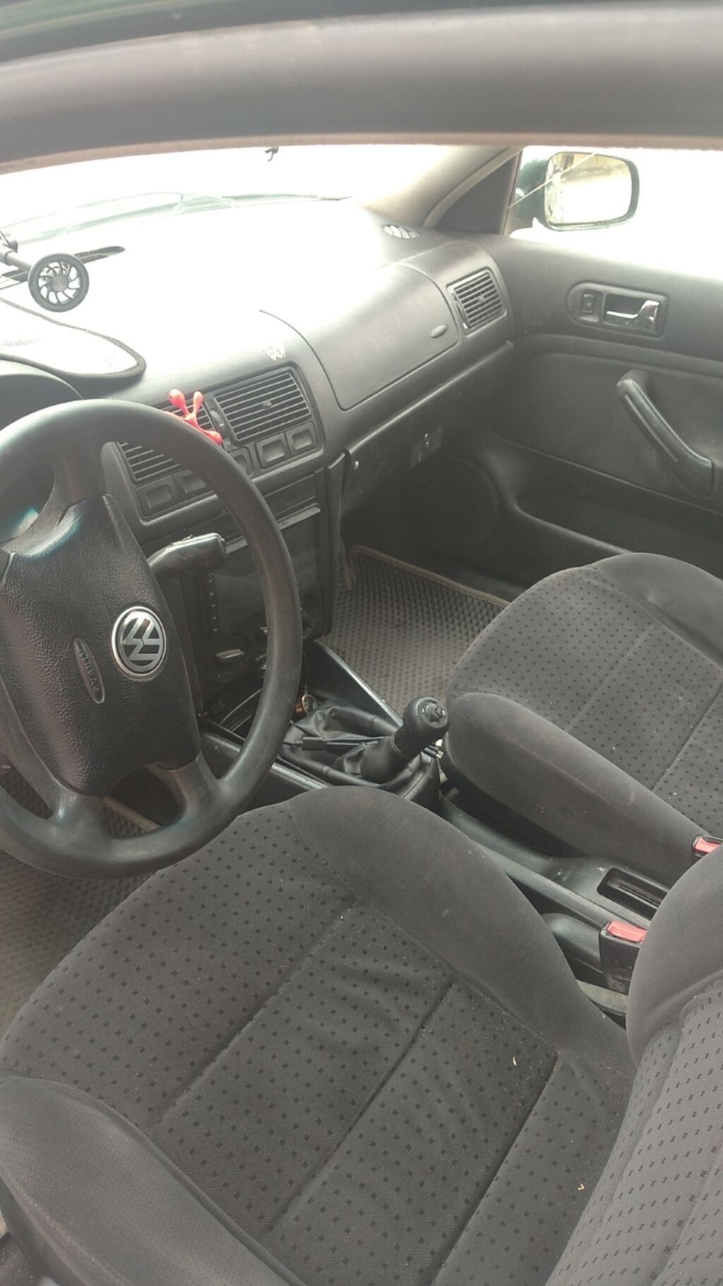 Volkswagen ID.4: 2000 г., 2 л, Механика, Бензин, Универсал: фото 5