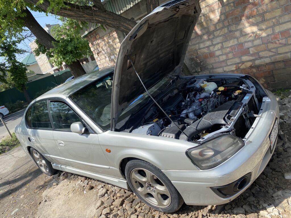 Subaru Legacy: 2001 г., 2 л, Автомат, Бензин, Седан: фото 2