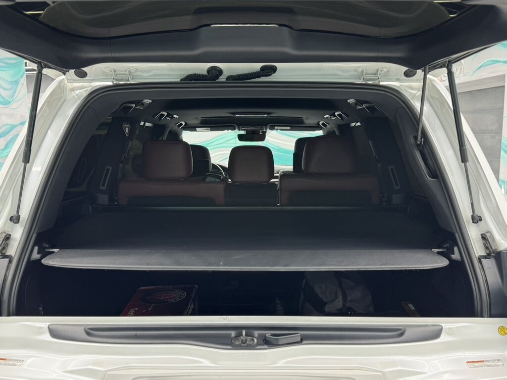 Lexus LX: 2018 г., 5.7 л, Автомат, Бензин, Внедорожник: фото 7