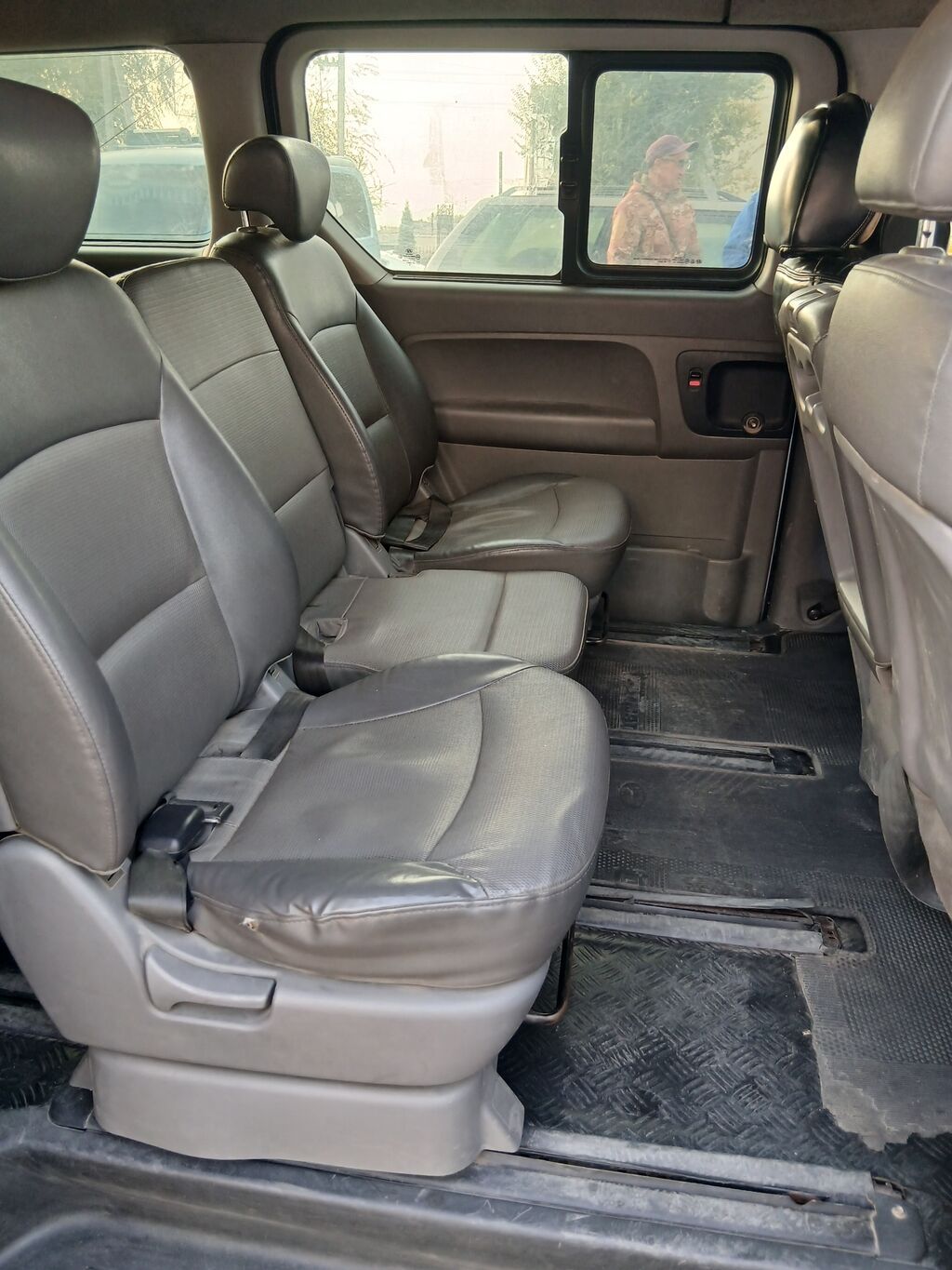 Hyundai H-1: 2010 г., Механика, Минивэн: фото 3