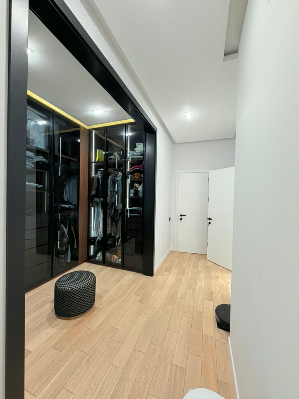 2 otaqlı, Yeni tikili, m. Gənclik, 106 kv. m