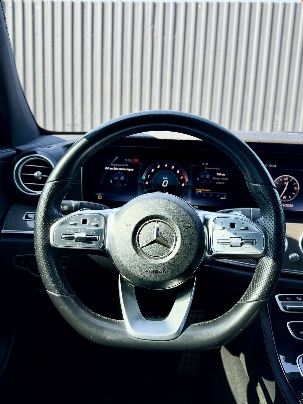 Mercedes-Benz E-Class: 2019 г., 2 л, Автомат, Гибрид, Седан: фото 5