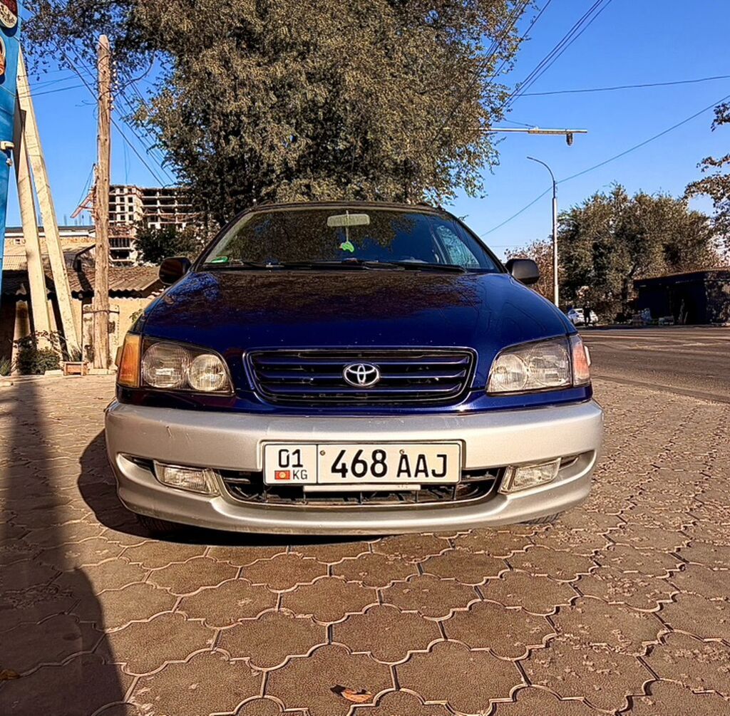 Toyota Ipsum: 1998 г., 2 л, Механика, Бензин, Минивэн: фото 2