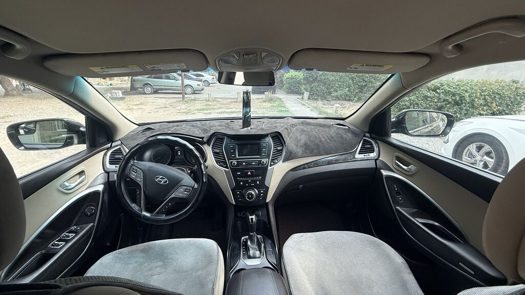 Hyundai Santa Fe: 2017 г., 2.4 л, Автомат, Бензин, Кроссовер: фото 6