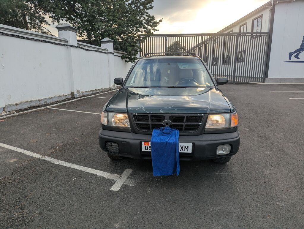 Subaru Forester: 1999 г., 2 л, Механика, Бензин, Кроссовер: фото 2