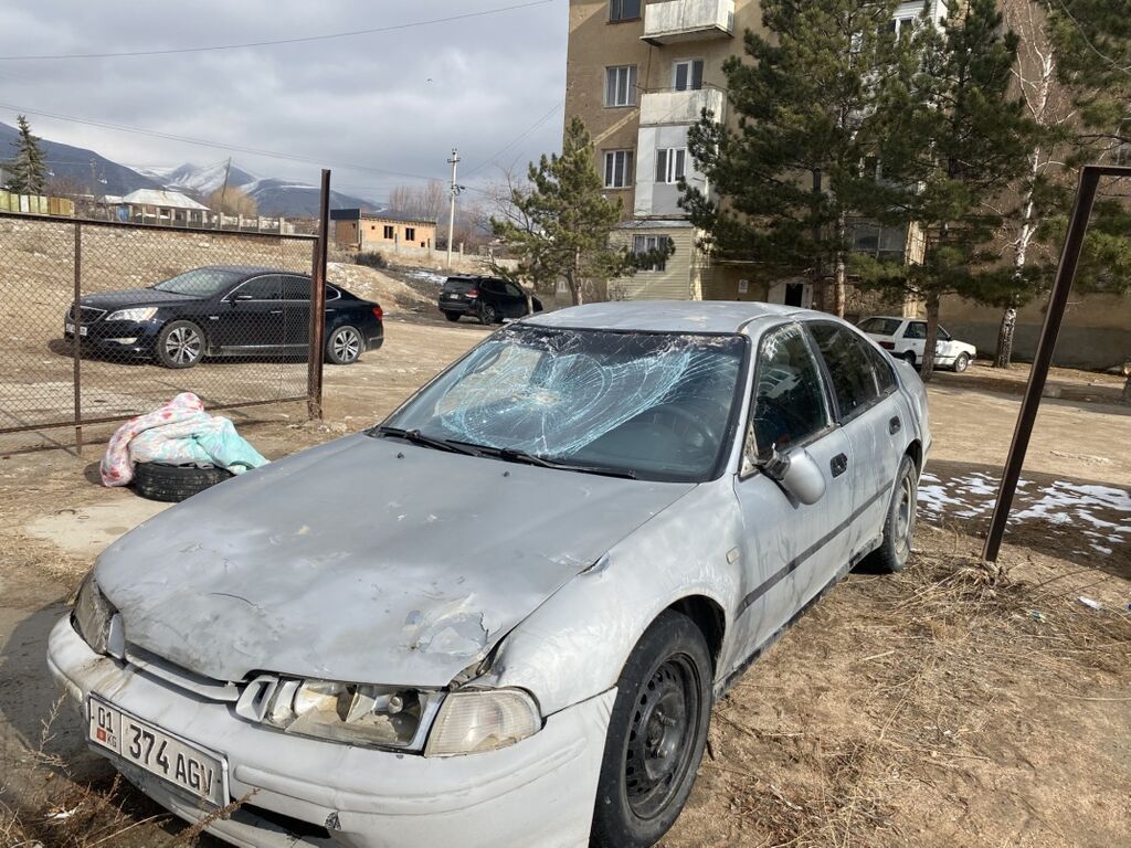 Honda Accord: 1995 г., 2 л, Механика, Бензин, Седан: фото 5