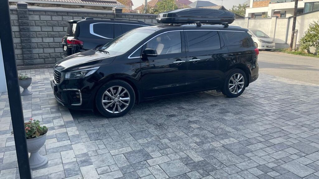 Kia Carnival: 2019 г., 2.2 л, Автомат, Дизель, Минивэн: фото 1