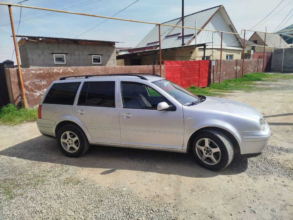 Volkswagen Golf: 2002 г., 1.6 л, Механика, Бензин, Универсал: фото 4