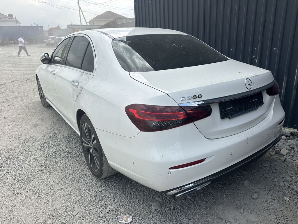 Mercedes-Benz E-Class: 2020 г., 2 л, Автомат, Бензин, Седан: фото 2