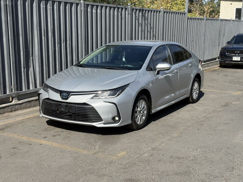 Toyota Corolla: 2021 г., 1.8 л, Гибрид, Седан: фото 6