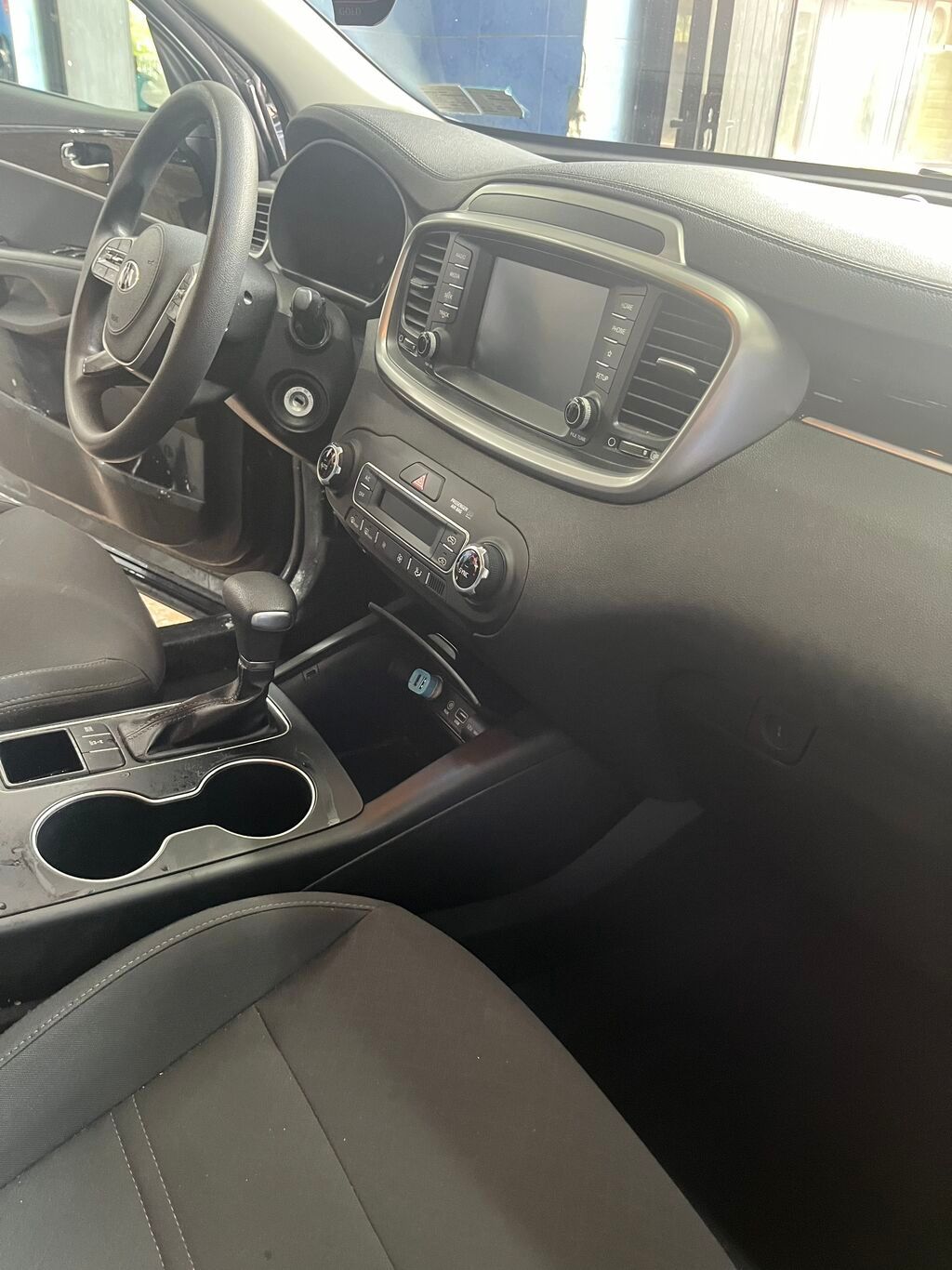 Kia Sorento: 2019 г., 3.3 л, Автомат, Бензин, Кроссовер — фото 8
