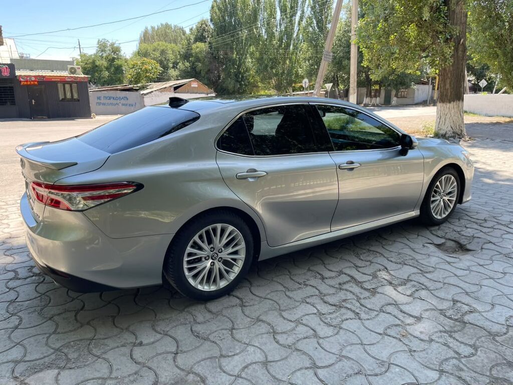 Toyota Camry: 2019 г., 2.5 л, Вариатор, Бензин, Седан: фото 4