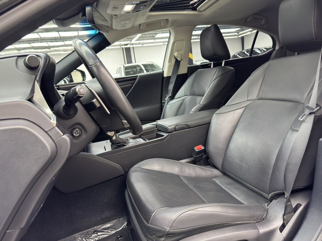 Lexus ES: 2021 г., 2.5 л, Вариатор, Гибрид, Седан: фото 6