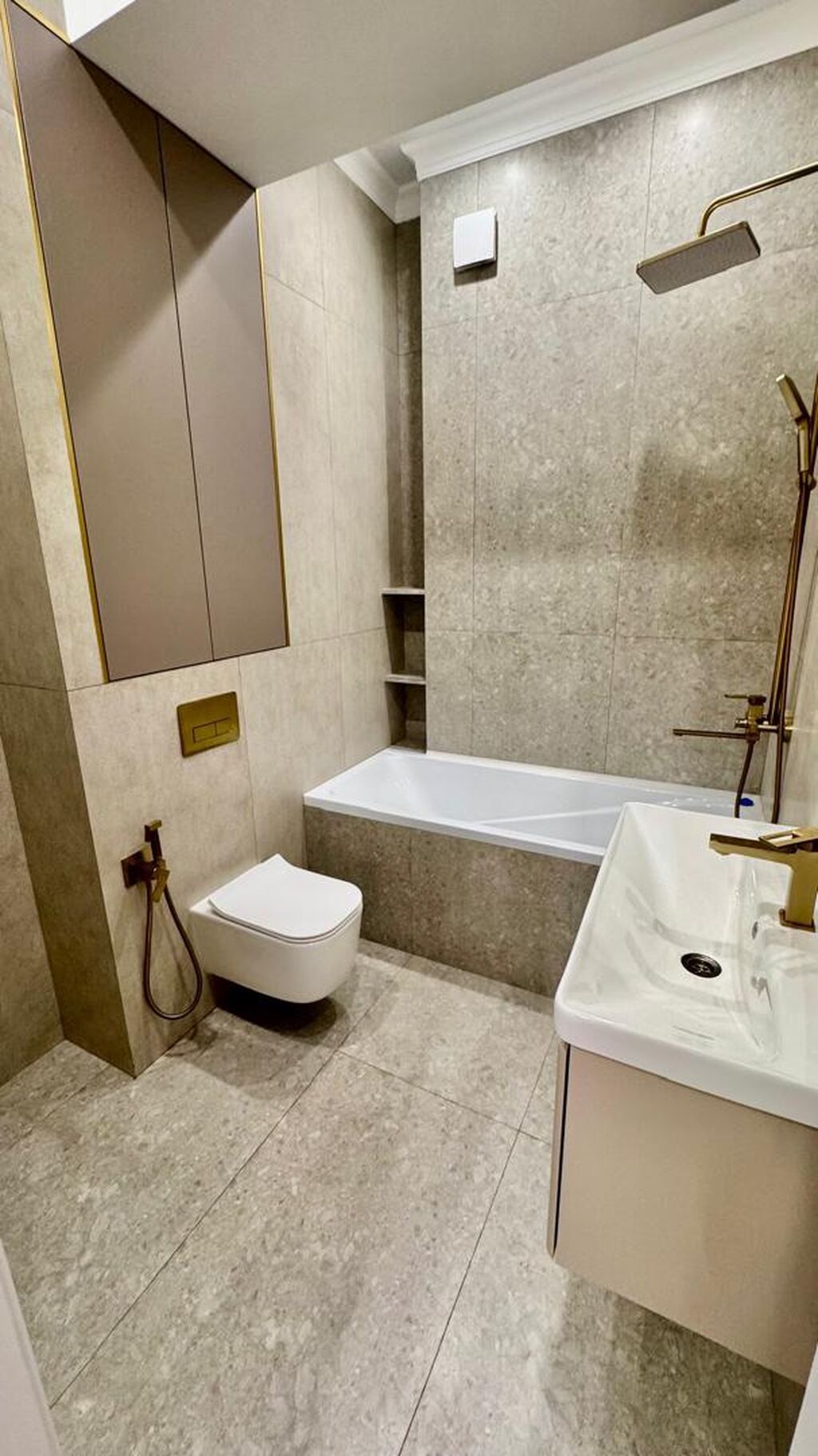 3 комнаты, 80 м², Асанбай мкр Элитка, 4 этаж: фото 8