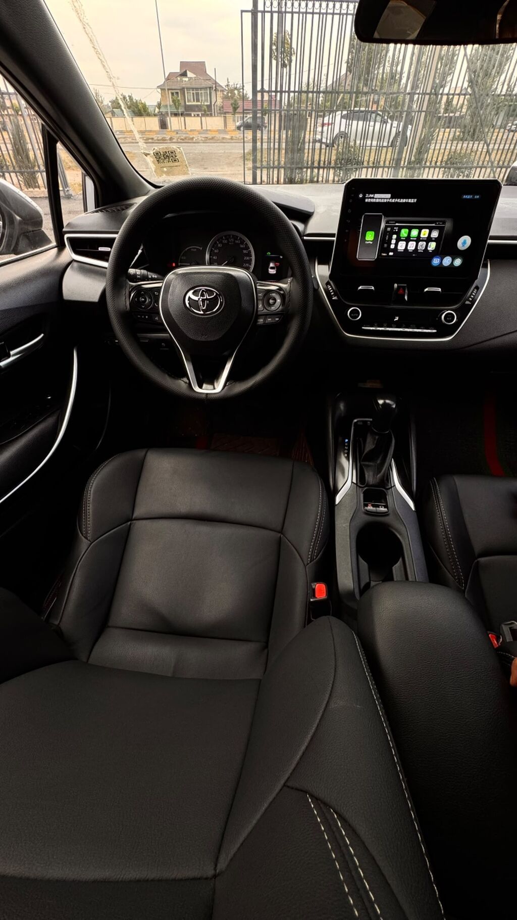 Toyota Corolla: 2019 г., 1.8 л, Автомат, Гибрид, Седан: фото 5