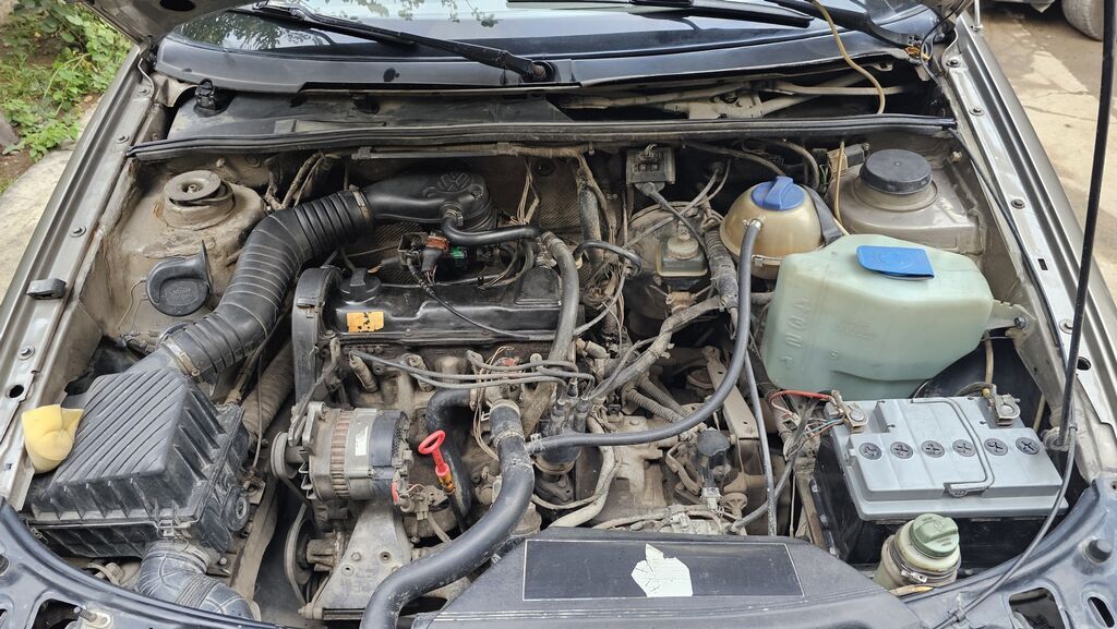 Volkswagen Passat Variant: 1991 г., 1.8 л, Механика, Бензин, Универсал: фото 6