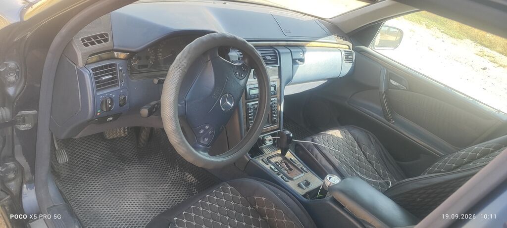 Mercedes-Benz E-Class: 2001 г., 3.2 л, Автомат, Бензин, Седан: фото 6
