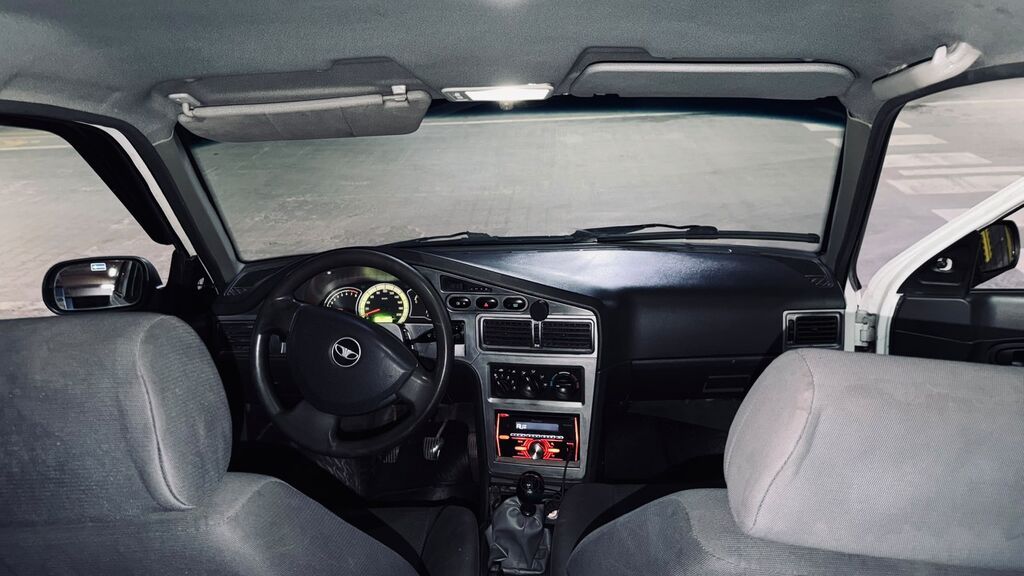 Daewoo Nexia: 2012 г., 1.6 л, Механика, Бензин, Седан: фото 8