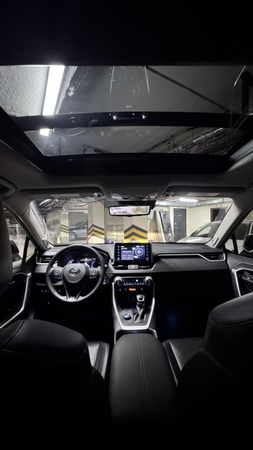 Toyota RAV4: 2020 г., 2.5 л, Вариатор, Гибрид, Кроссовер: фото 6