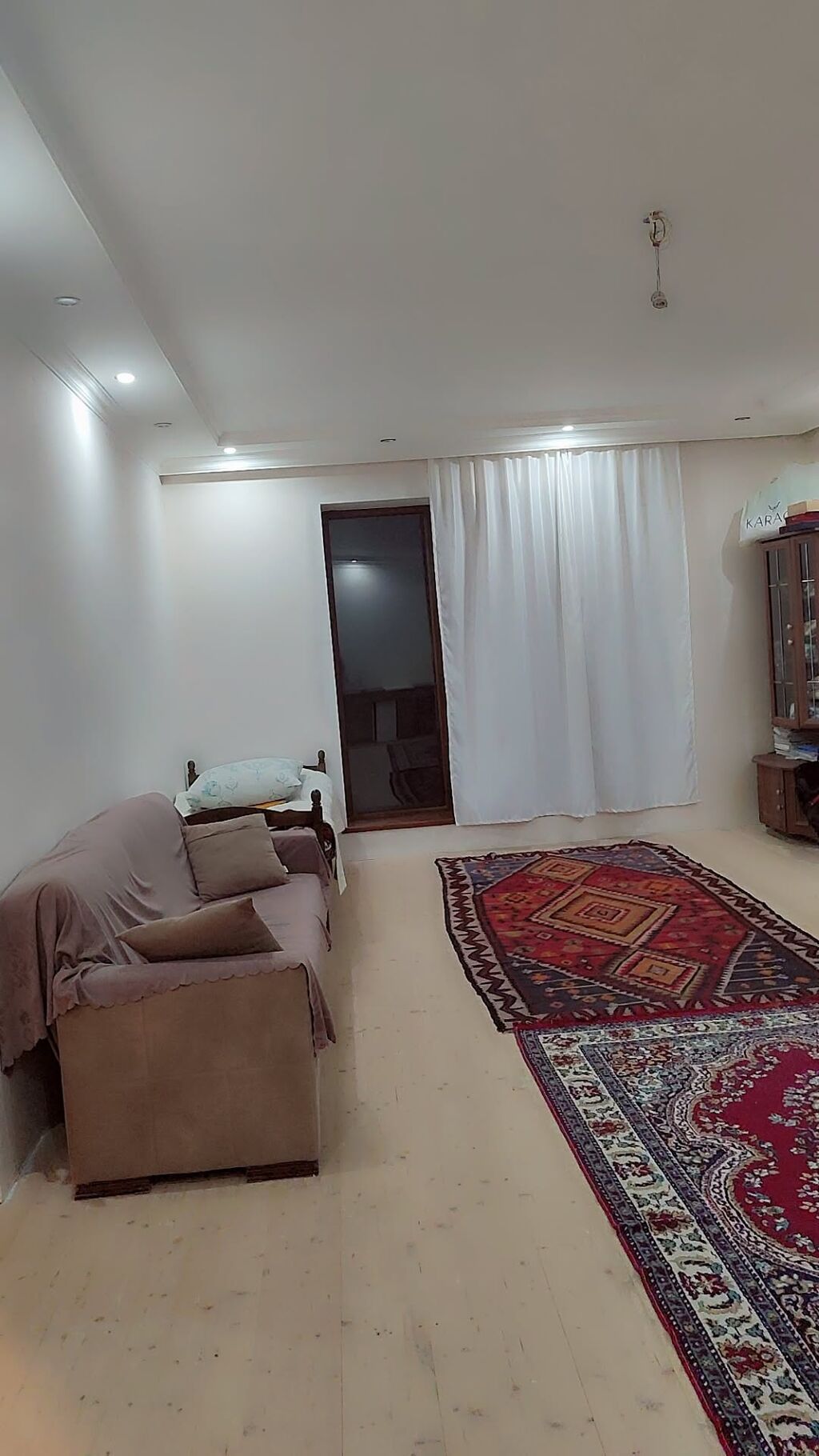 4 otaqlı, 170 kv. m, Orta təmir