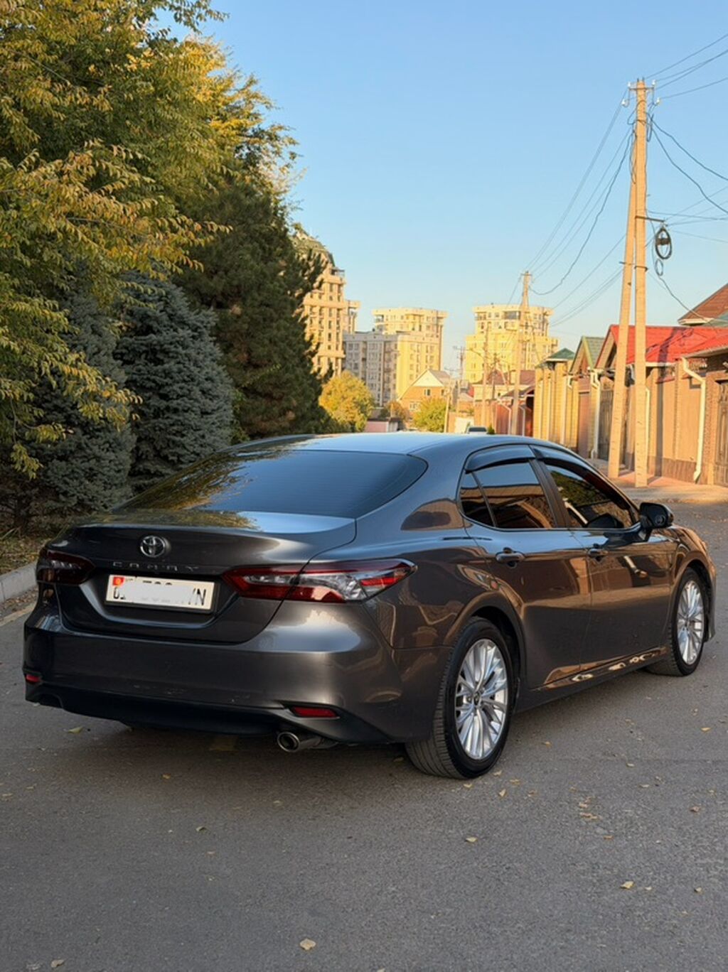 Toyota Camry: 2018 г., 2.5 л, Автомат, Бензин, Седан: фото 2