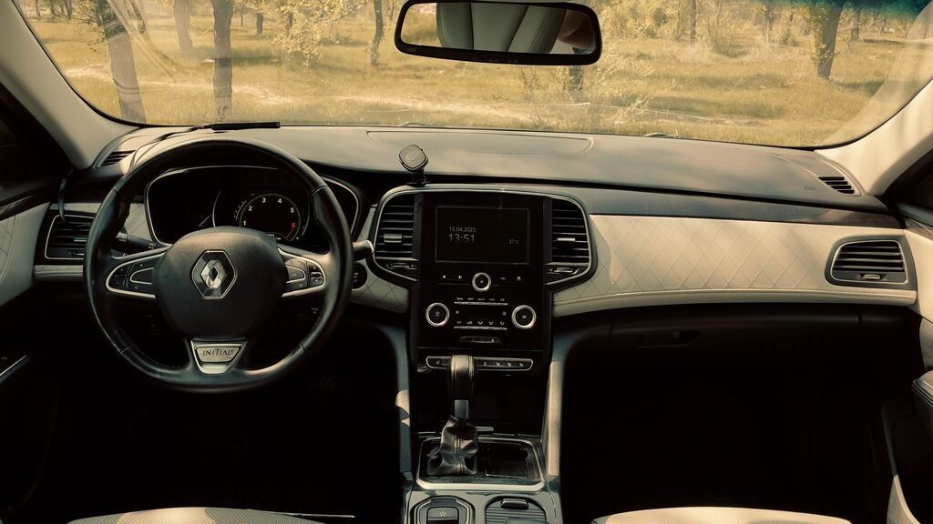 Renault : 2016 г., 2 л, Автомат, Бензин, Седан: фото 7