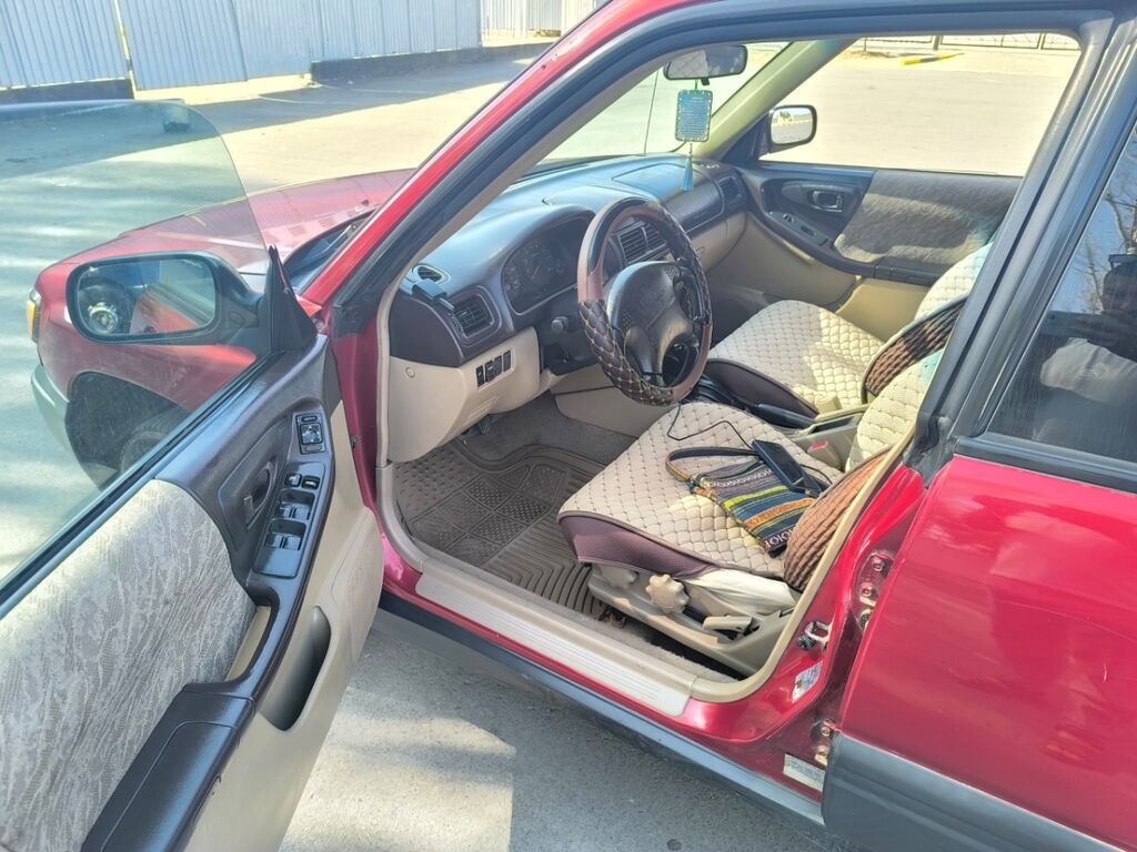 Subaru Forester: 1999 г., 2.5 л, Автомат, Бензин, Универсал: фото 8