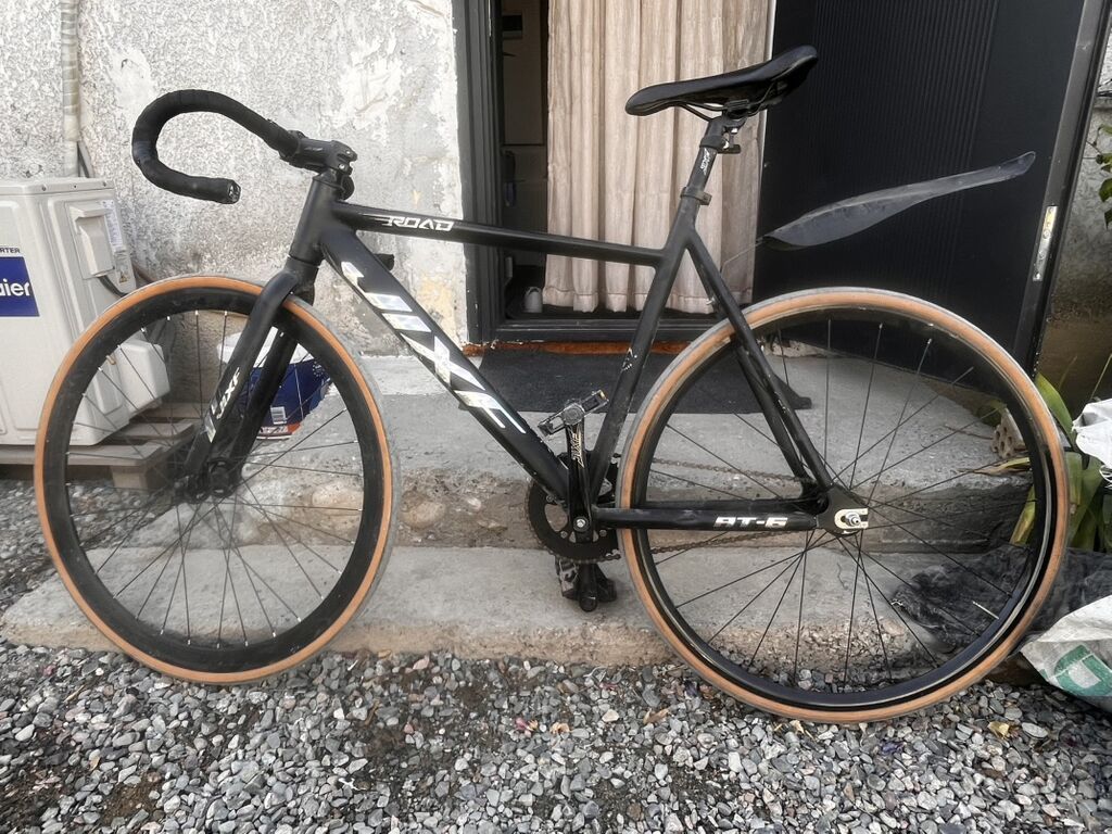 Шоссейный велосипед FIXIE/Single-Speed - Рама и вилка: легкая: фото 1