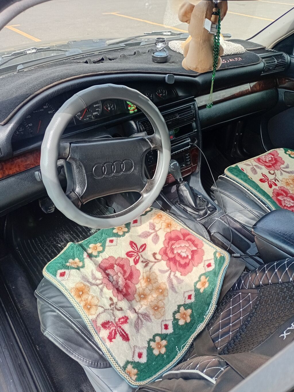 Audi 100: 1993 г., 2.6 л, Механика, Бензин, Седан: фото 2