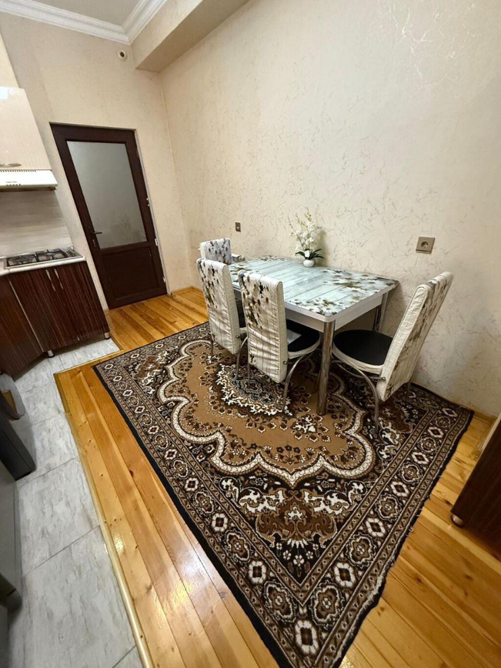 3 otaqlı, Yeni tikili, 108 kv. m