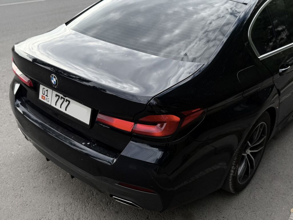BMW 5 series: 2021 г., 2 л, Автомат, Бензин, Седан: фото 2