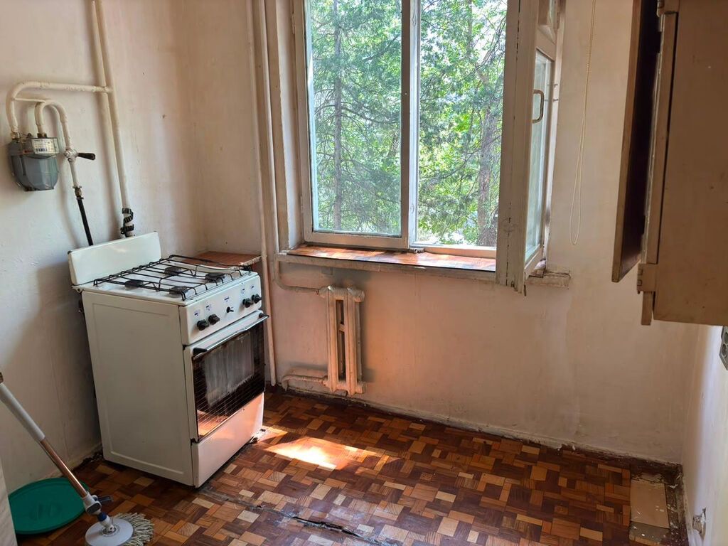 2 комнаты, 43 м², 6 мкр 104 серия, 3 этаж, Требуется ремонт: фото 1