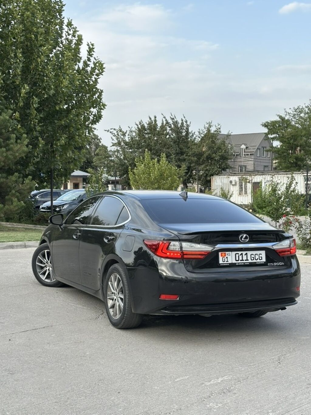 Lexus ES: 2016 г., 2.5 л, Вариатор, Гибрид, Седан: фото 6