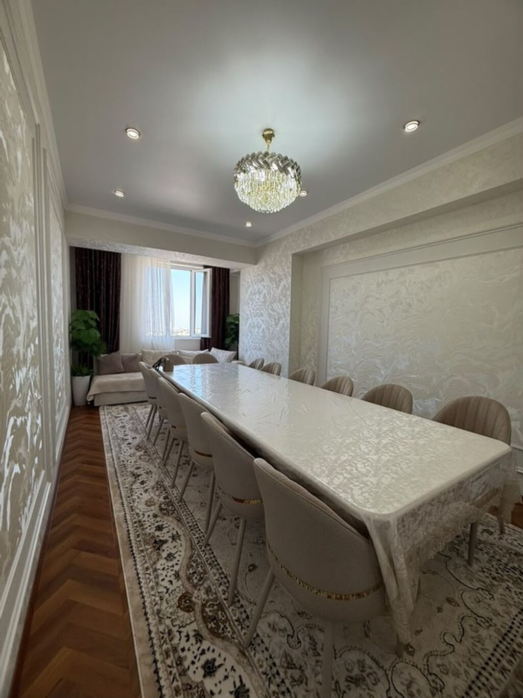 3 комнаты, 98 м², 9 этаж, Дизайнерский ремонт: фото 1