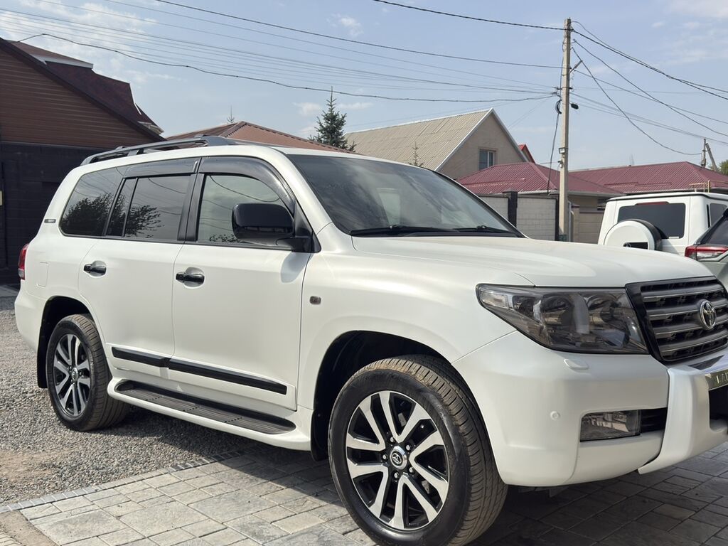 Toyota Land Cruiser: 2011 г., 4.7 л, Автомат, Бензин, Внедорожник: фото 1