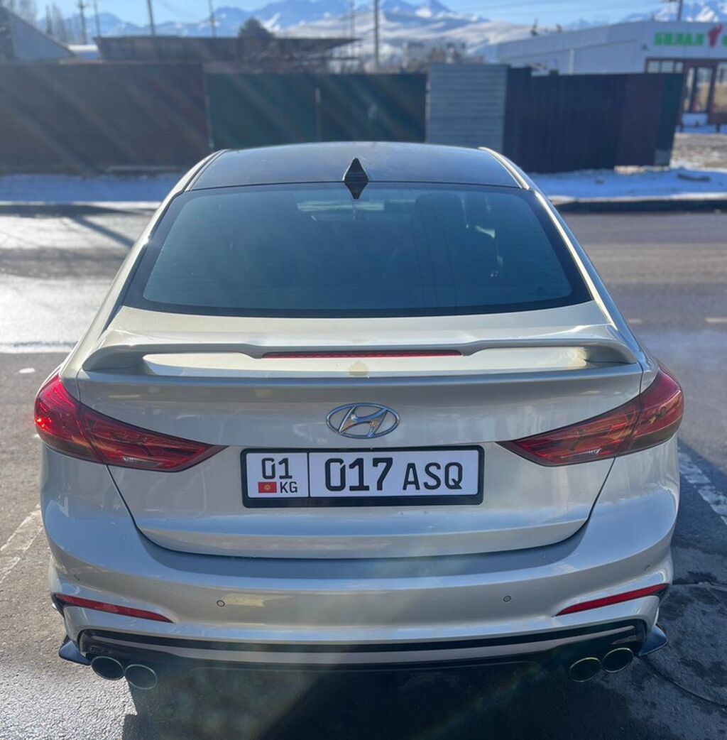 Hyundai Avante: 2017 г., 1.6 л, Механика, Бензин, Седан — фото 6