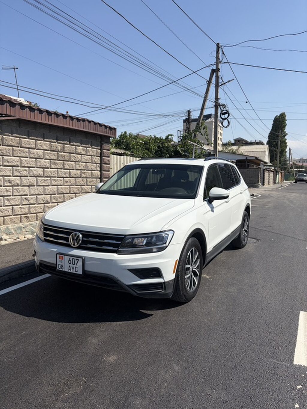 Volkswagen Tiguan: 2019 г., 2 л, Автомат, Бензин, Кроссовер: фото 2
