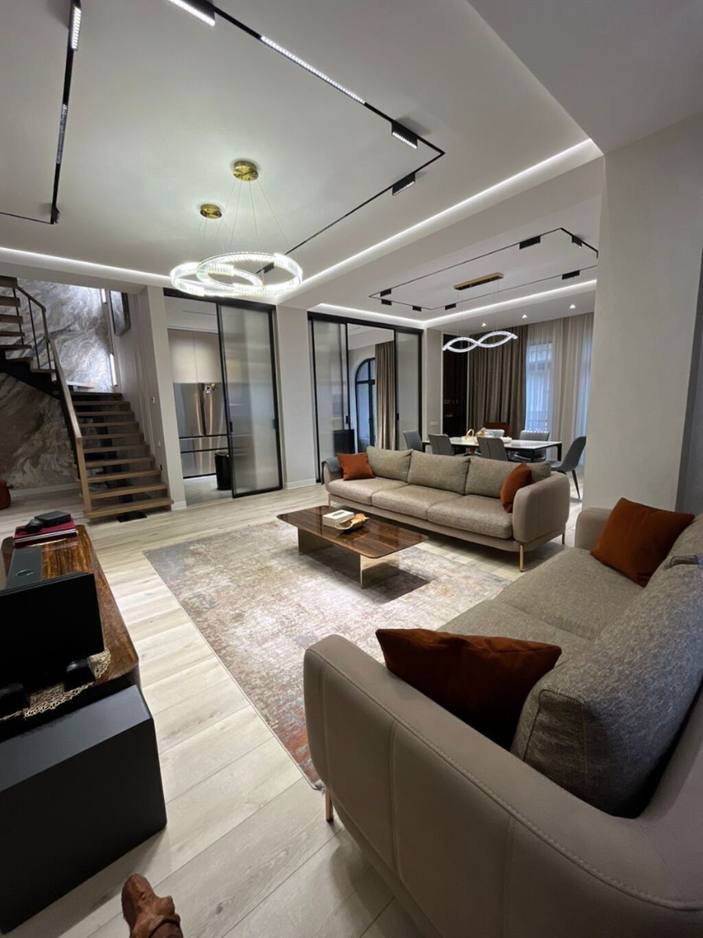 5 комнат, 242 м², Ак-Кеме Элитка, 8 этаж, Дизайнерский ремонт: фото 2