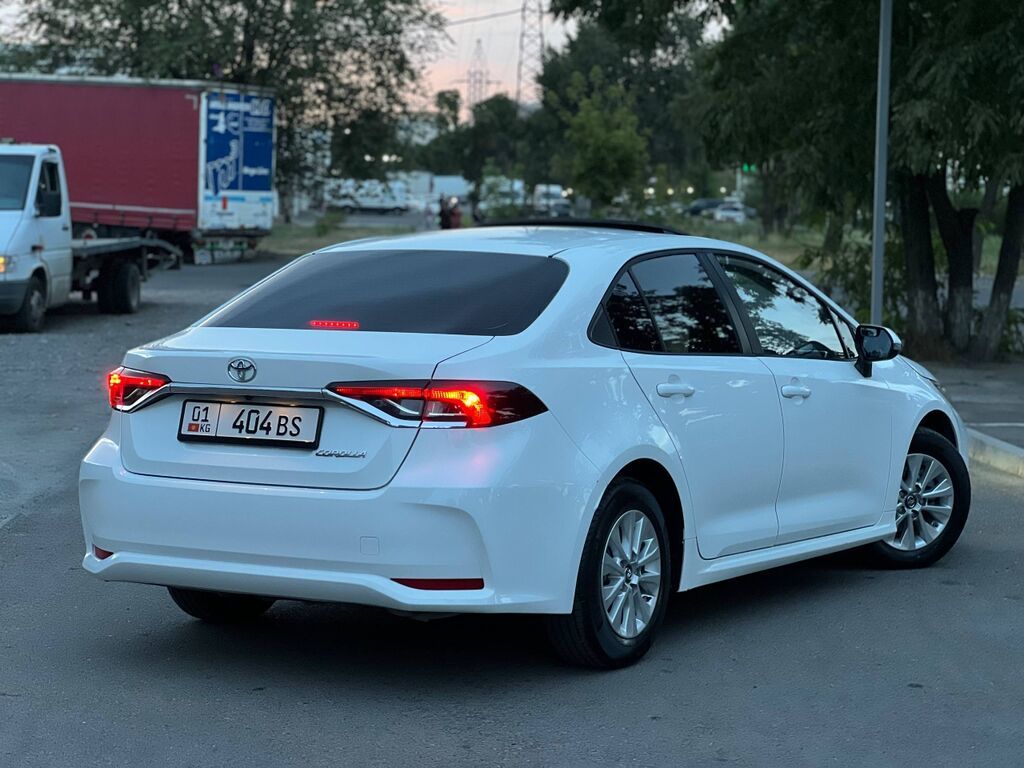 Toyota Corolla: 2022 г., 1.5 л, Автомат, Бензин, Седан: фото 6
