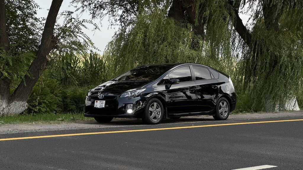 Toyota Prius: 2012 г., Автомат, Гибрид, Хэтчбэк: фото 8