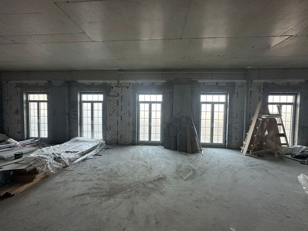 3 otaqlı, Yeni tikili, 145 kv. m