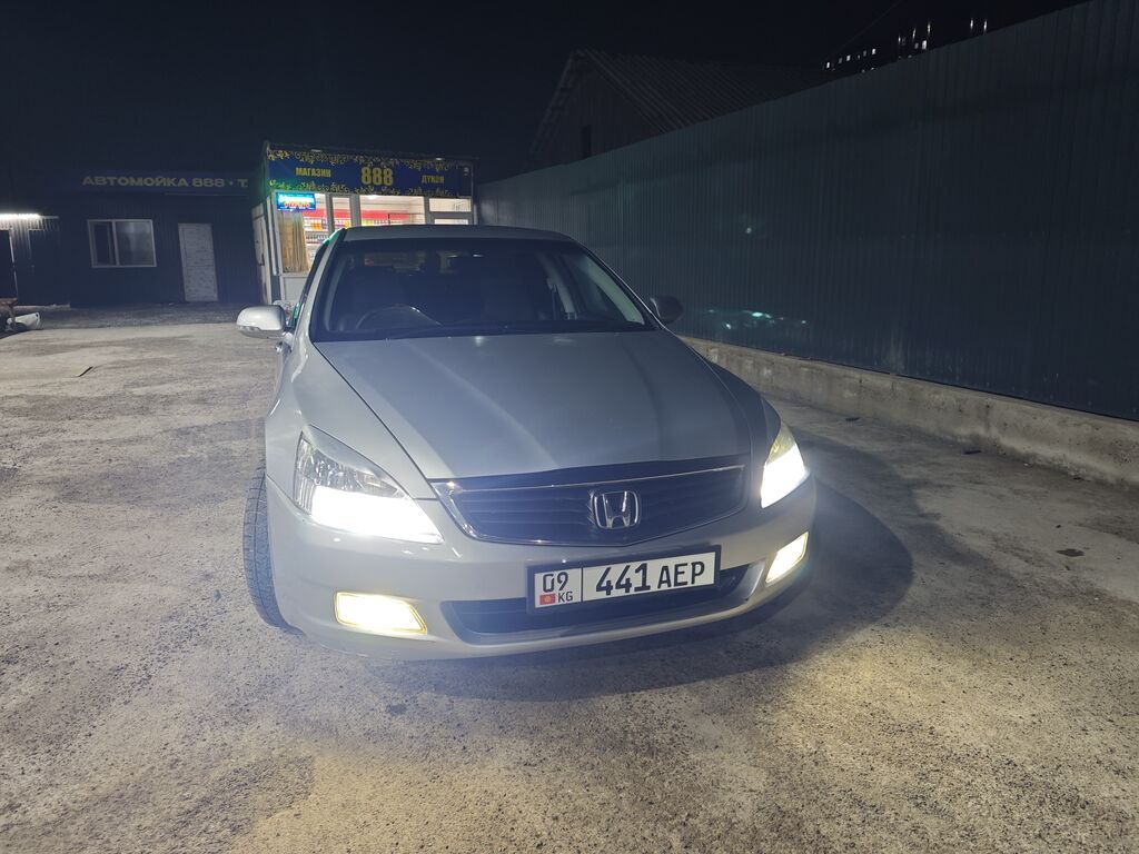 Honda Accord: 2003 г., 3 л, Автомат, Бензин, Седан: фото 2