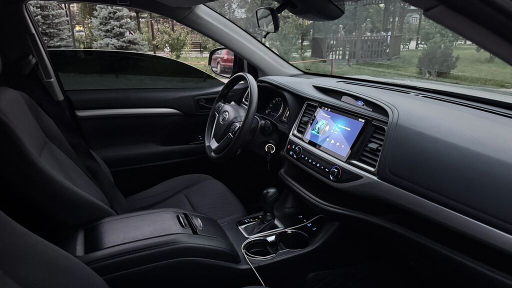 Toyota Highlander: 2019 г., 3.5 л, Автомат, Бензин, Кроссовер: фото 8