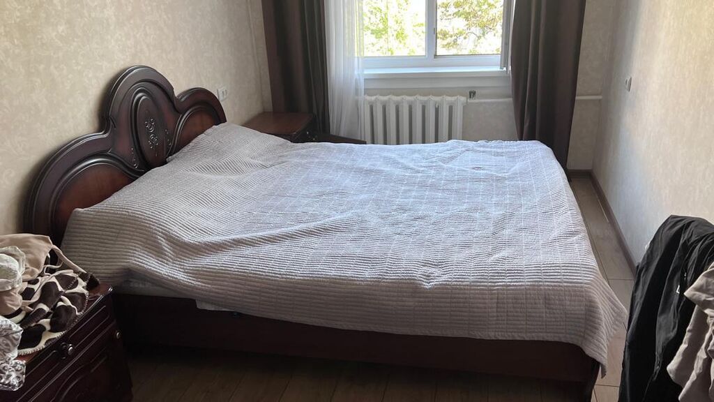 Спальный гарнитур, Б/у, Двуспальная кровать, Шкаф, Комод, МДФ, Самовывоз, цвет - Коричневый: фото 2