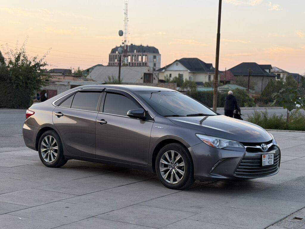Toyota Camry: 2016 г., 2.5 л, Автомат, Гибрид, Седан: фото 7