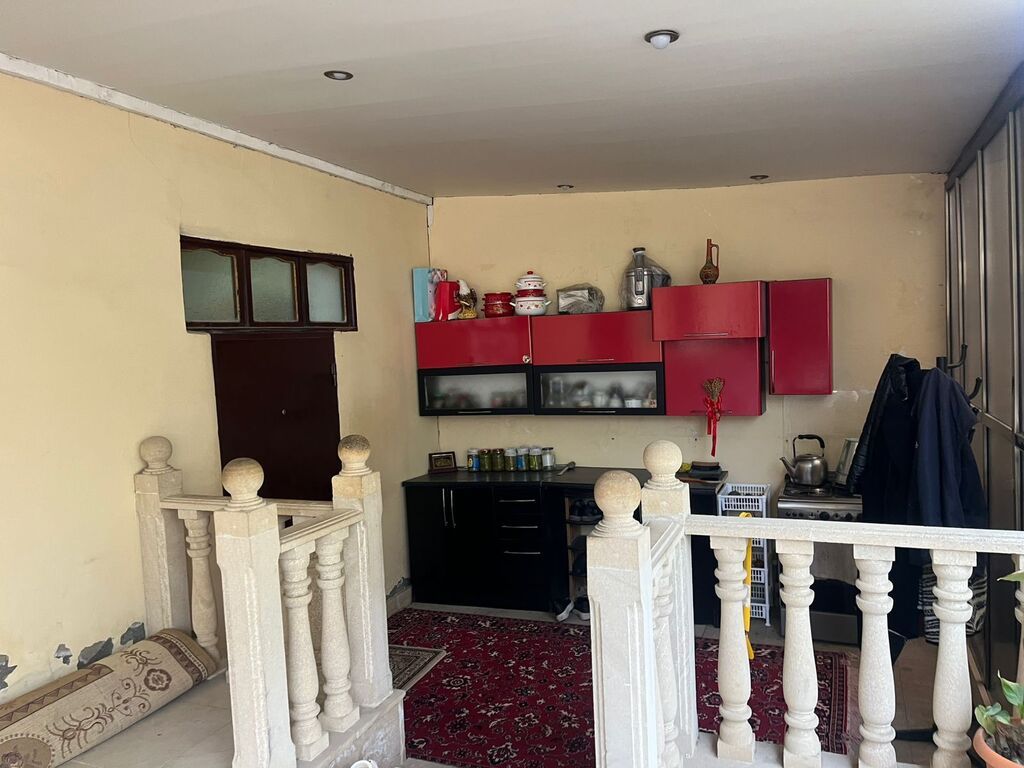 4 otaqlı, 146 kv. m, Kredit yoxdur, Orta təmir