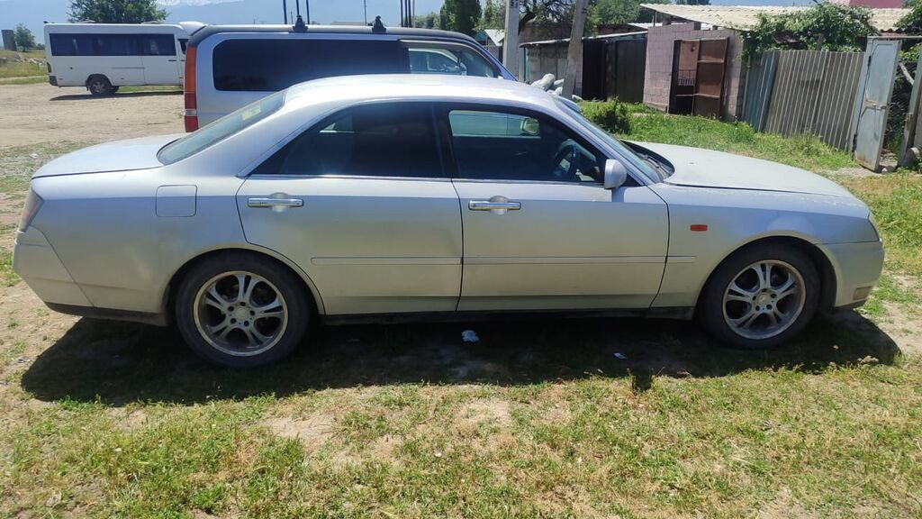 Nissan Gloria: 2001 г., 2.5 л, Автомат, Бензин, Седан: фото 4